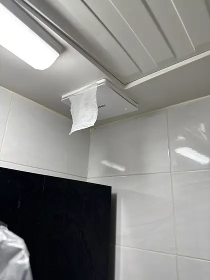 화장실 환풍기 교체 — 교체를 마친 새 환풍기